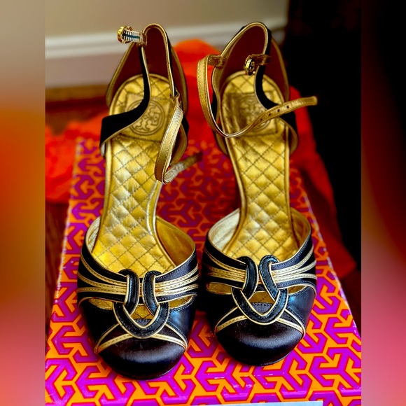 EUC Tory Burch Daisy Heels- size 7 - Picture 1 of 4